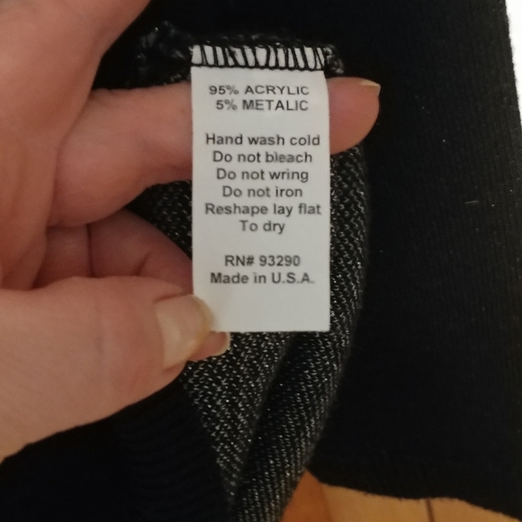 Sweater - Picture 3 of 4